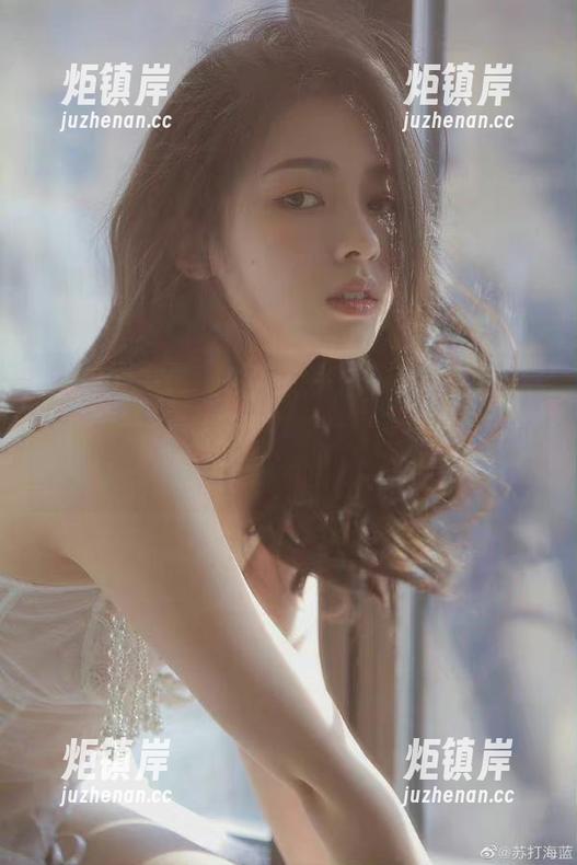朋友们，听说了没，“www.17”上有些太令我惊叹的时刻，收藏后可以多回味。