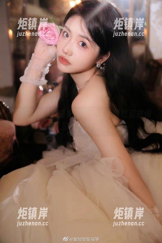 17c吃瓜 想要把闲聊变成免费吃瓜时间?17c吃瓜是你的不二之选!