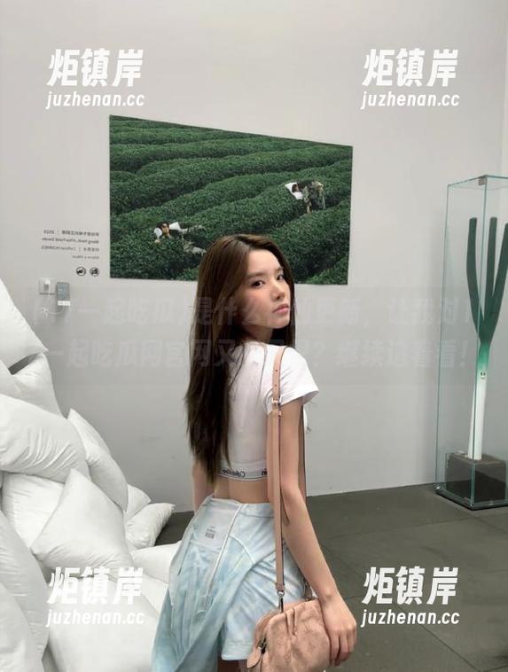 17一起吃瓜 是什么神仙更新,让我对17一起吃瓜网官网又爱又恨?继续追着看!
