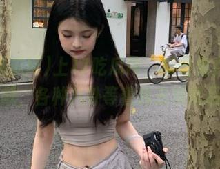 上17吃瓜网,瓜虽免费但不容小觑,各种八卦等着我去慢慢品味。
