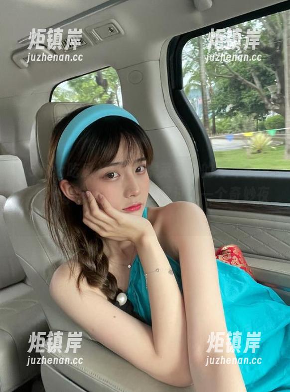 黑料老虎菜和我的胃斗争中，51cg吃瓜app陪我度过了一个奇妙夜晚！