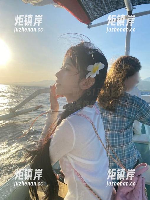 51正能量 随手一戳,51正能量网址黑料触发,一直在喂饱你的八卦!