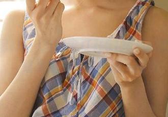 暗戳戳打开51黑料网的地址，结果全是些见不得人的事