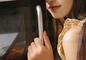 简简单单想下载个718吃瓜网的app,网页却变成了迷宫
