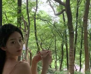 91吃瓜中心发布奇葩瓜，让人目瞪口呆，瓜飞舞动啦！