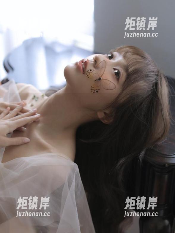fuli “fuli22.lv”苹果版界面设计好奇怪,内容倒是让人忍不住多看几眼,哈哈
