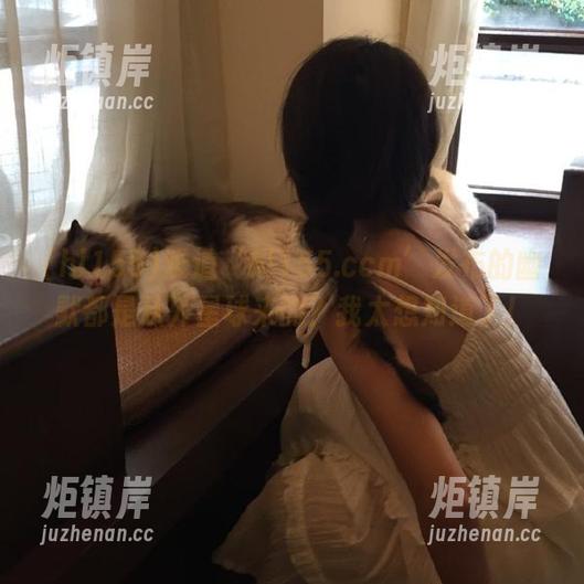 难道‘hl155.ccm’发布的幽默都是从外星球来的？我太想知道了！
