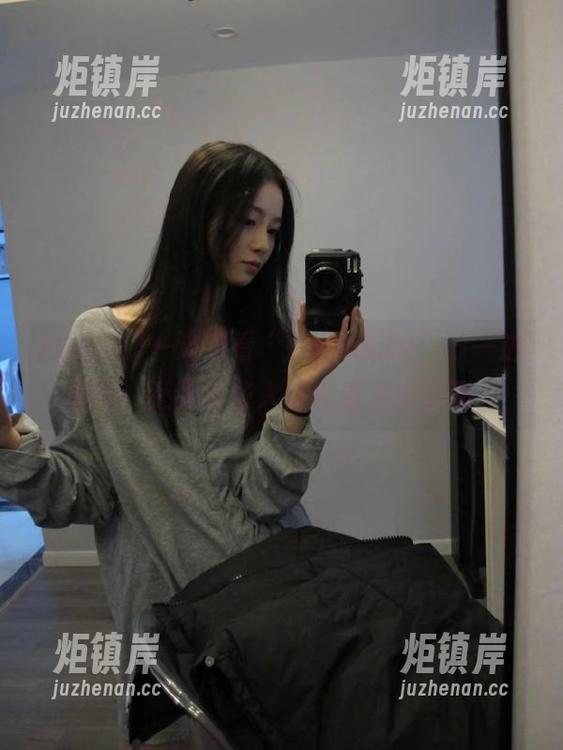 xgua 一边观看“xgua5.tv”,一边思考:还真有些人适合走上大屏幕…