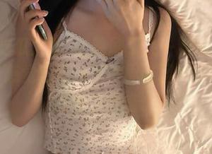 昨晚刷了九一吃瓜大队苹果版,感觉自己成了世界谜团的旁观者,无奈又兴奋。