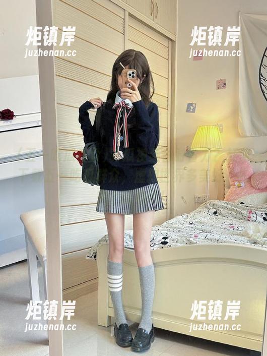五一吃瓜群众 吃瓜视频省时省力?赶紧下载五一吃瓜群众,虚拟世界多美好,先来个试看吧!