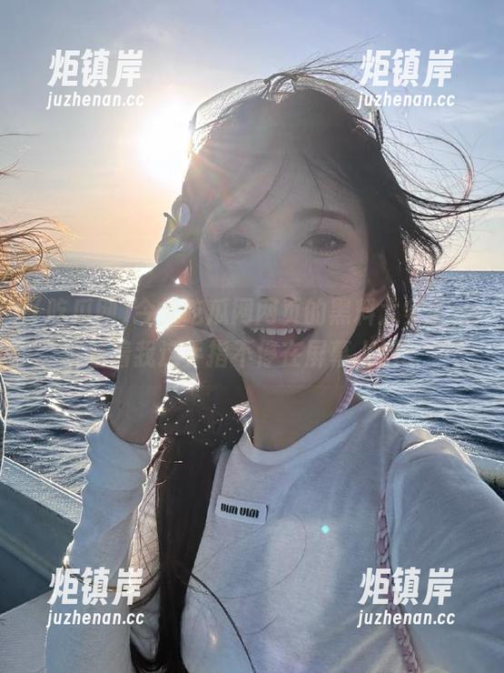 吃瓜网 今天吃瓜网网页的黑料太多了,看着我这手指不停在屏幕上划...
