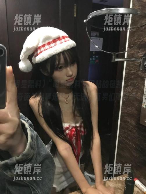 “明星黑料”网站的链接，这波奇葩明星事迹让人无语，直男们可能要哭了…