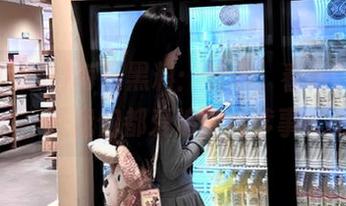 每日黑料:看吧,看吧,这就是我们都爱追的坑爹事