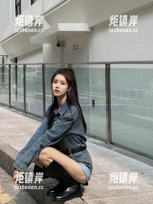登录黑料不打烊，分分钟随时准备接受新鲜出炉的热辣八卦！