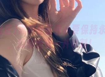 黑料社区务必要保持永久在线，瓜都想要一并收割！