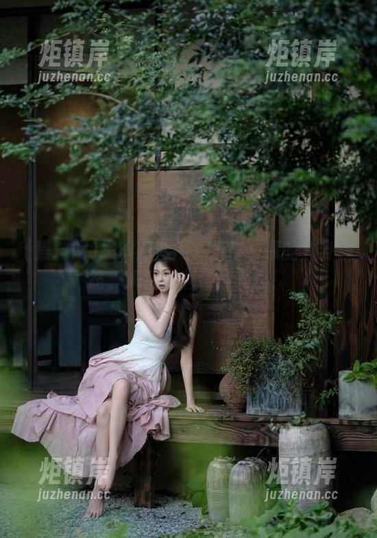黑料网 黑料网官网:值得一探的八卦线路,满满爆料等你来撩!