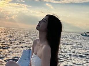 半夜追更不打烊:“黑料网”更新照样辛苦,连我都怀疑自己是个夜猫子。