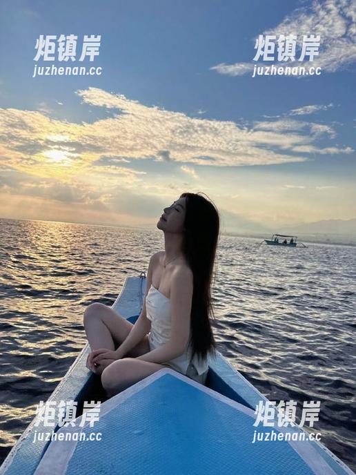 黑料网 半夜追更不打烊:“黑料网”更新照样辛苦,连我都怀疑自己是个夜猫子。